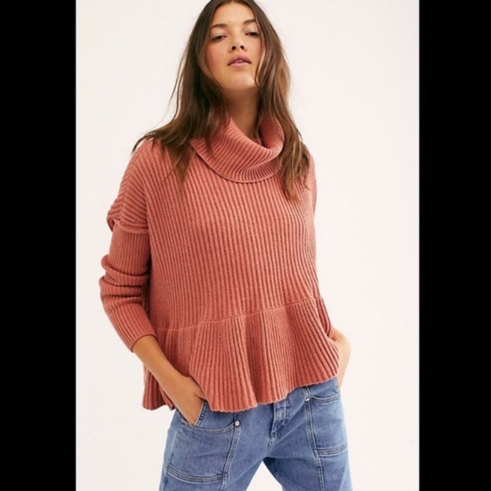 Free People Turtleneck long sleeve Oversized Sweater in S